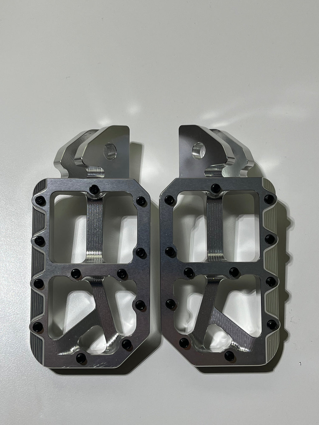 Mxp foot pegs 4 week pre order