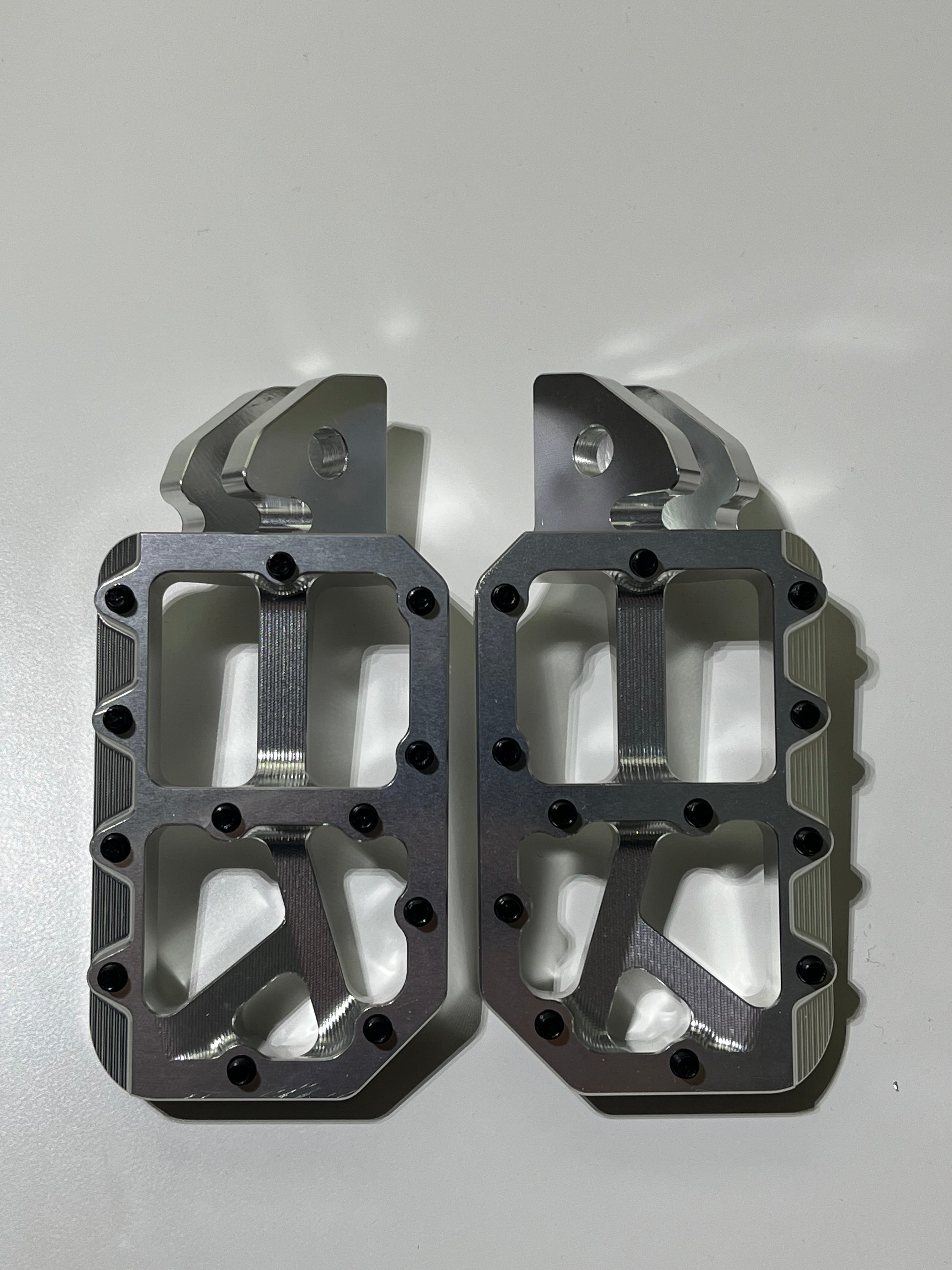 Mxp foot pegs 4 week pre order