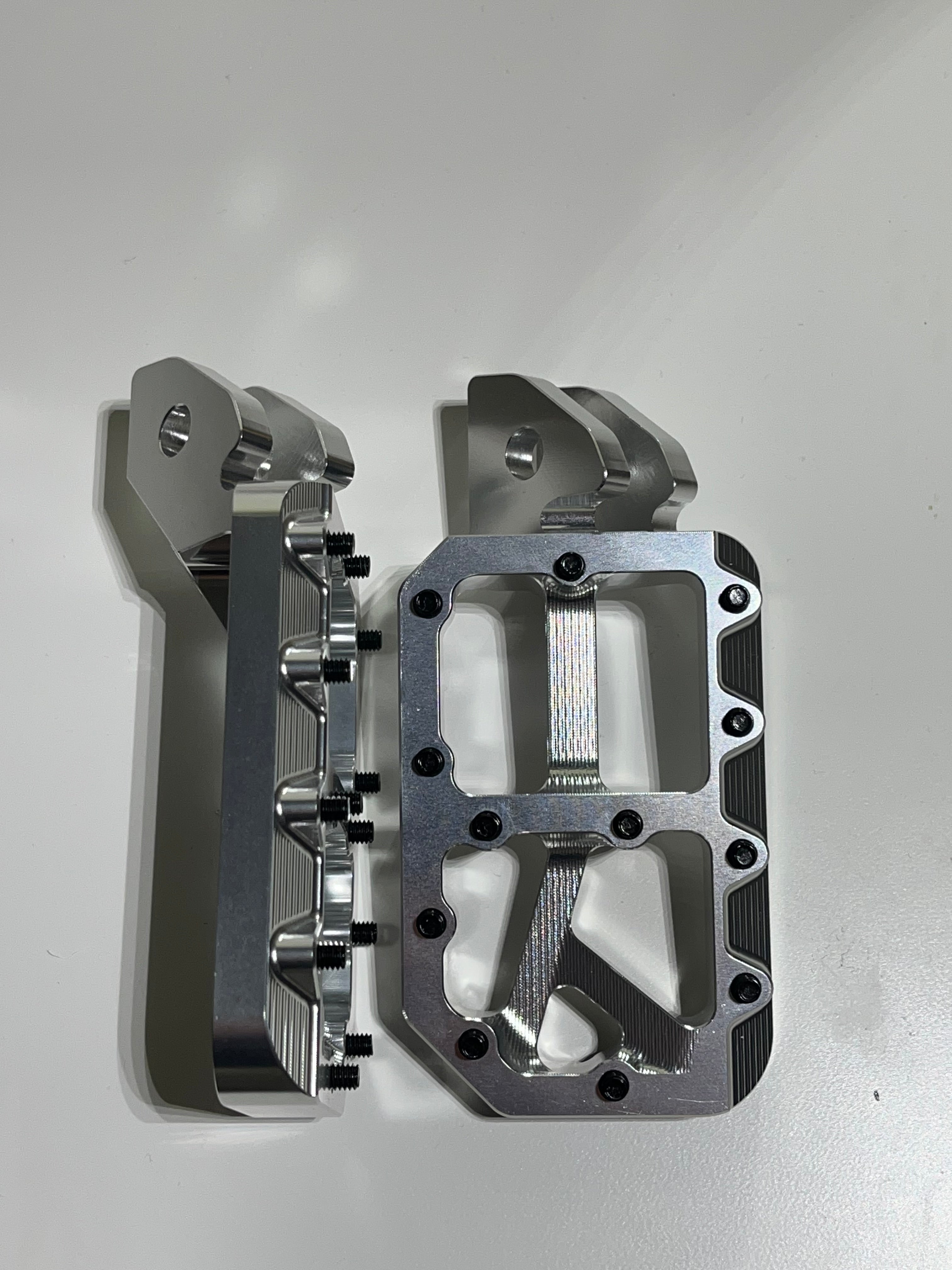 Mxp foot pegs 4 week pre order