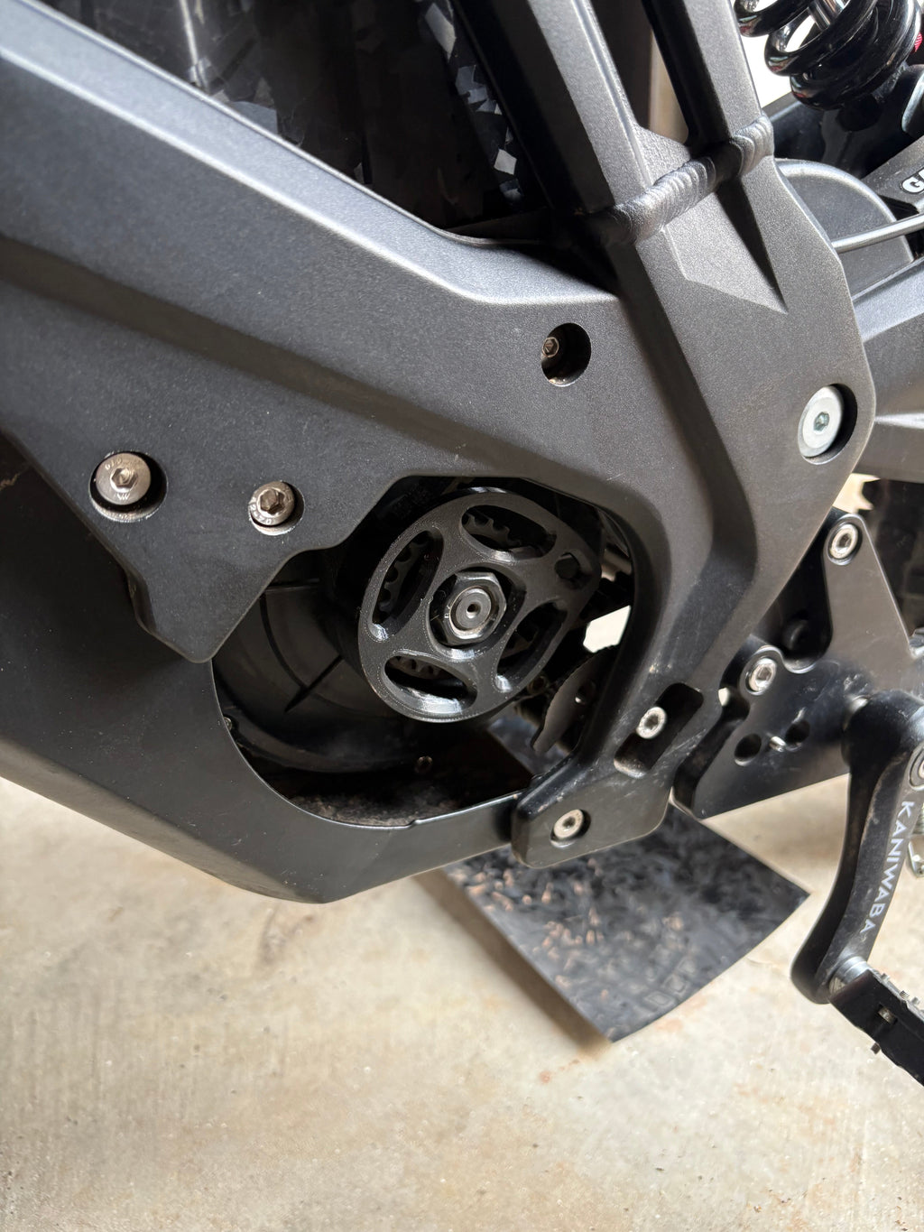 RIOT MOTOR COVER (ERIDE2.0/SURRON LBX)