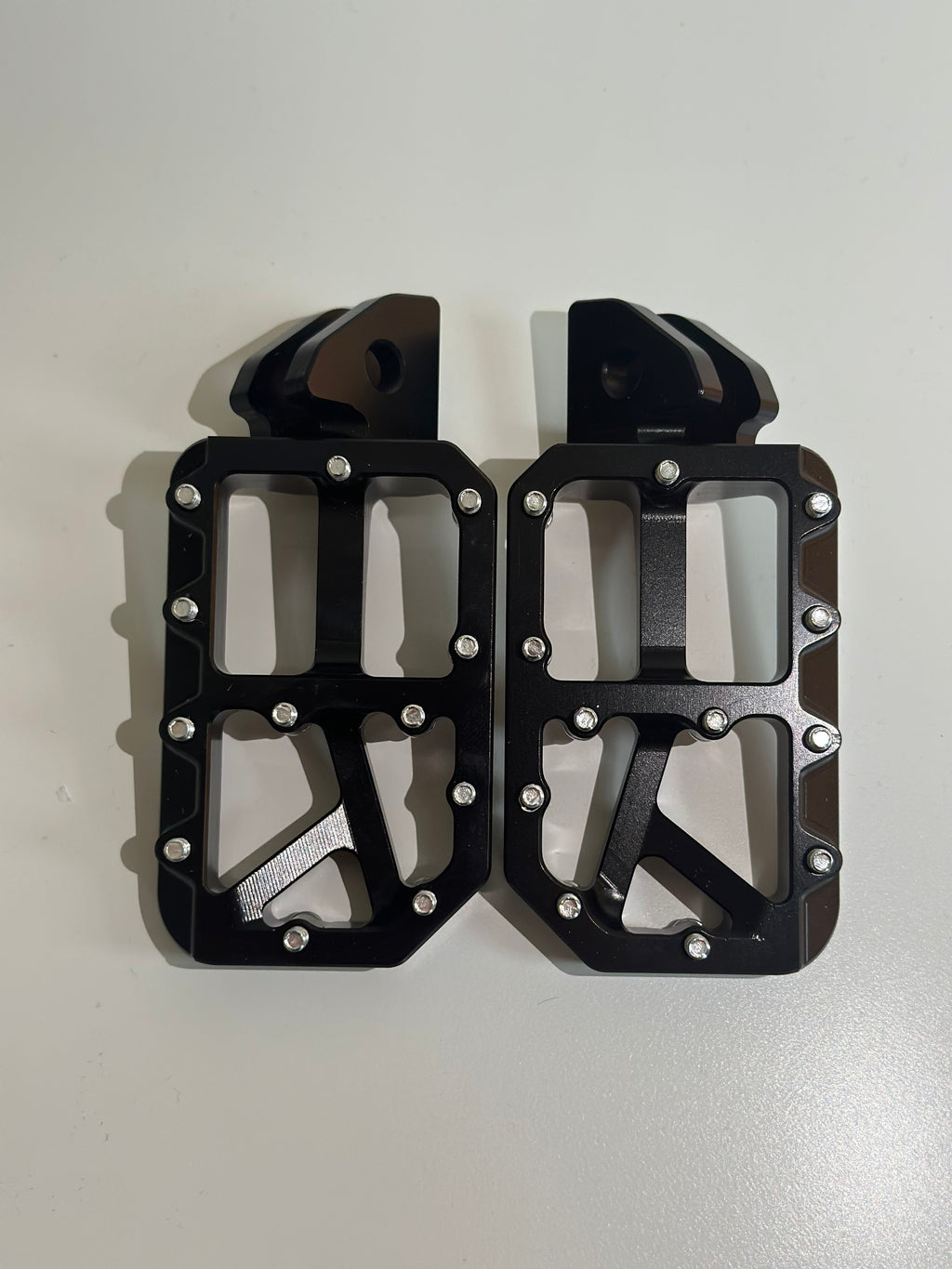 Mxp foot pegs 3 week pre order